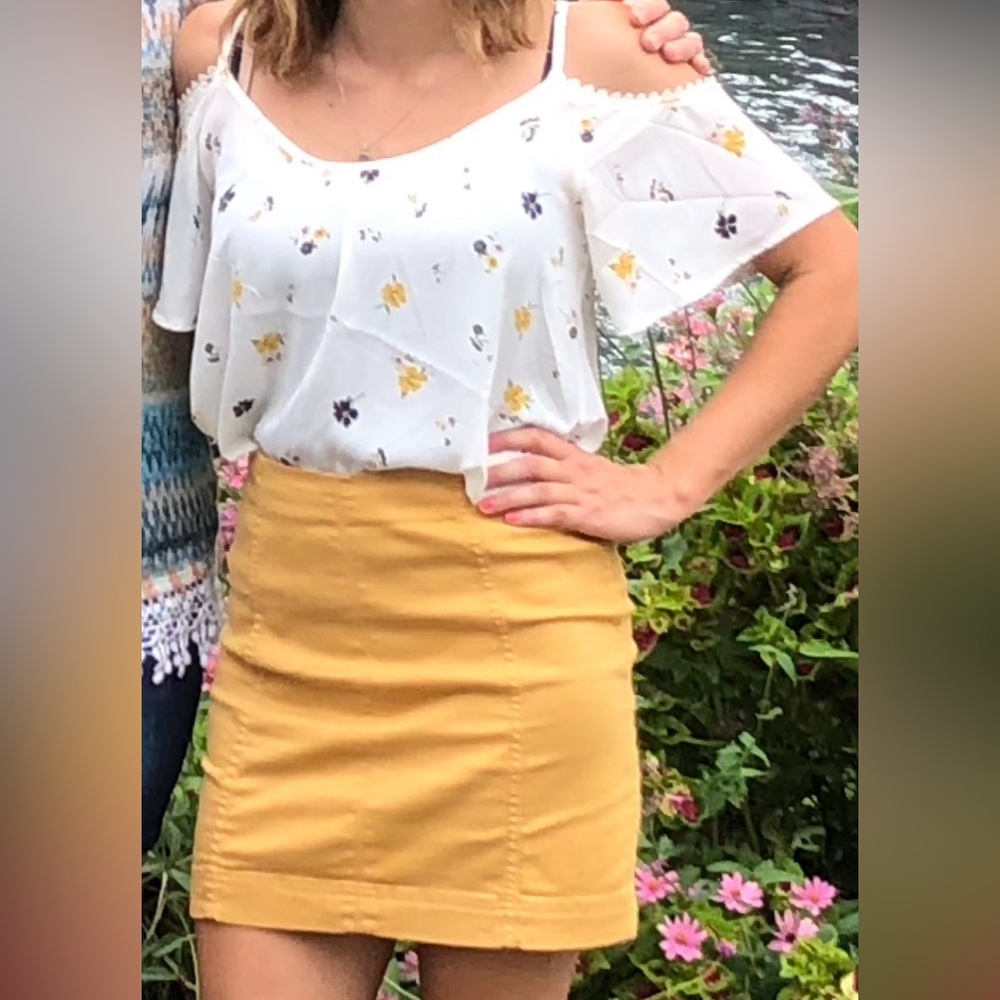Mustard Mini Pencil Skirt